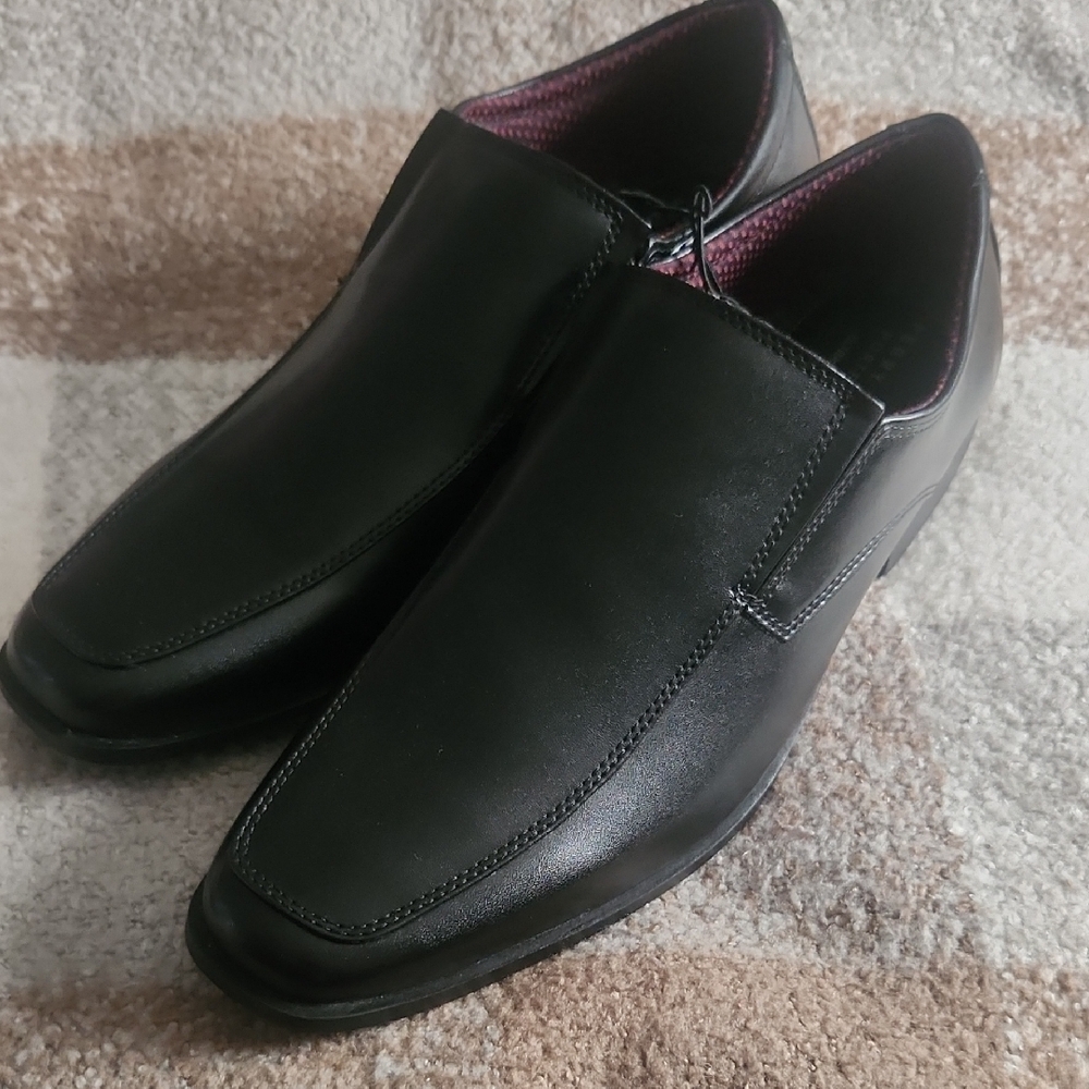 Perry Ellis Black Leather Loafers